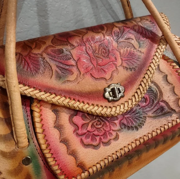 Vintage leather tooled hand made Mexican floral hand bag - Picture 4 of 10